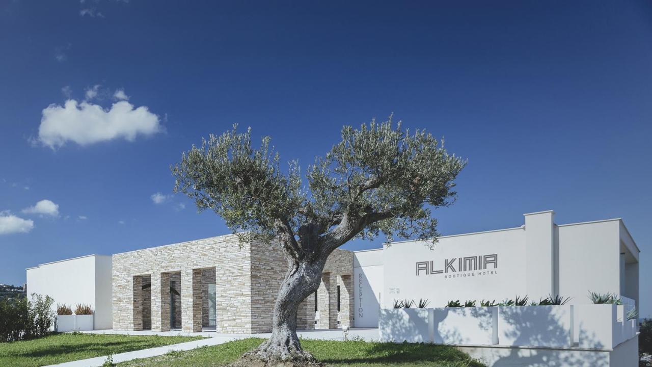 Alkimia Boutique Hotel Васто Екстериор снимка
